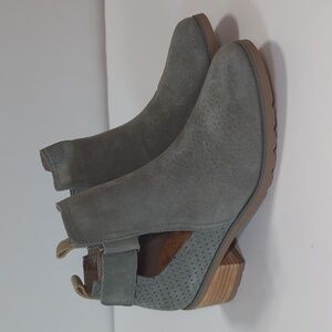 Reef Voyage Breeze Gray Suede Ankle Boots Size 6.5
